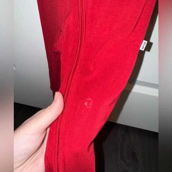 Little Sleepies Solid Red Zippy Used 12-18 months Bamboo Pajama Ripped Knee - Picture 2 of 7